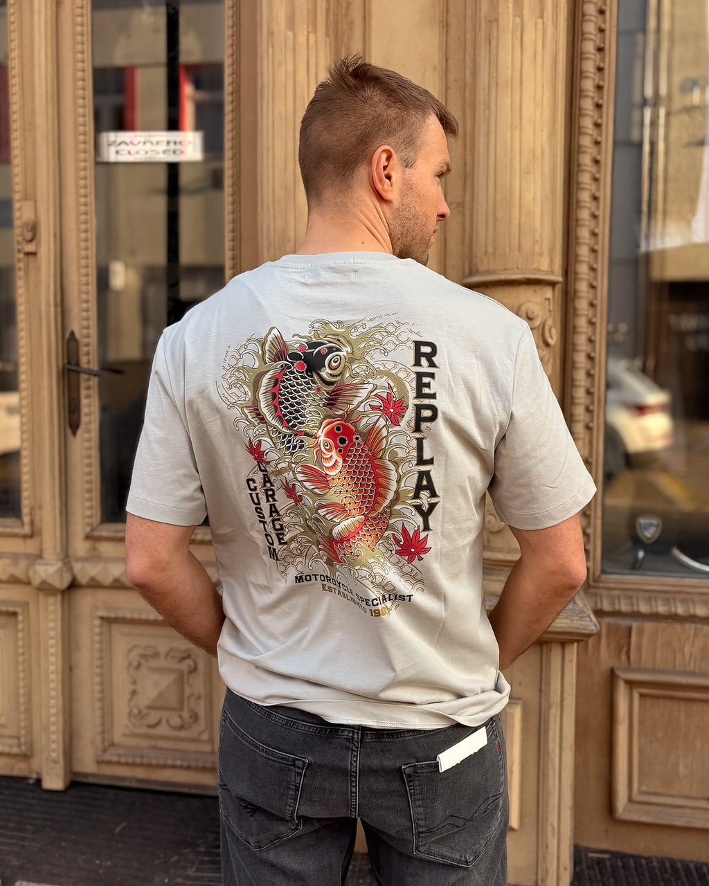 PÁNSKE TRIČKO REPLAY S POTLAČOU INŠPIROVANOU JAPONSKOM 