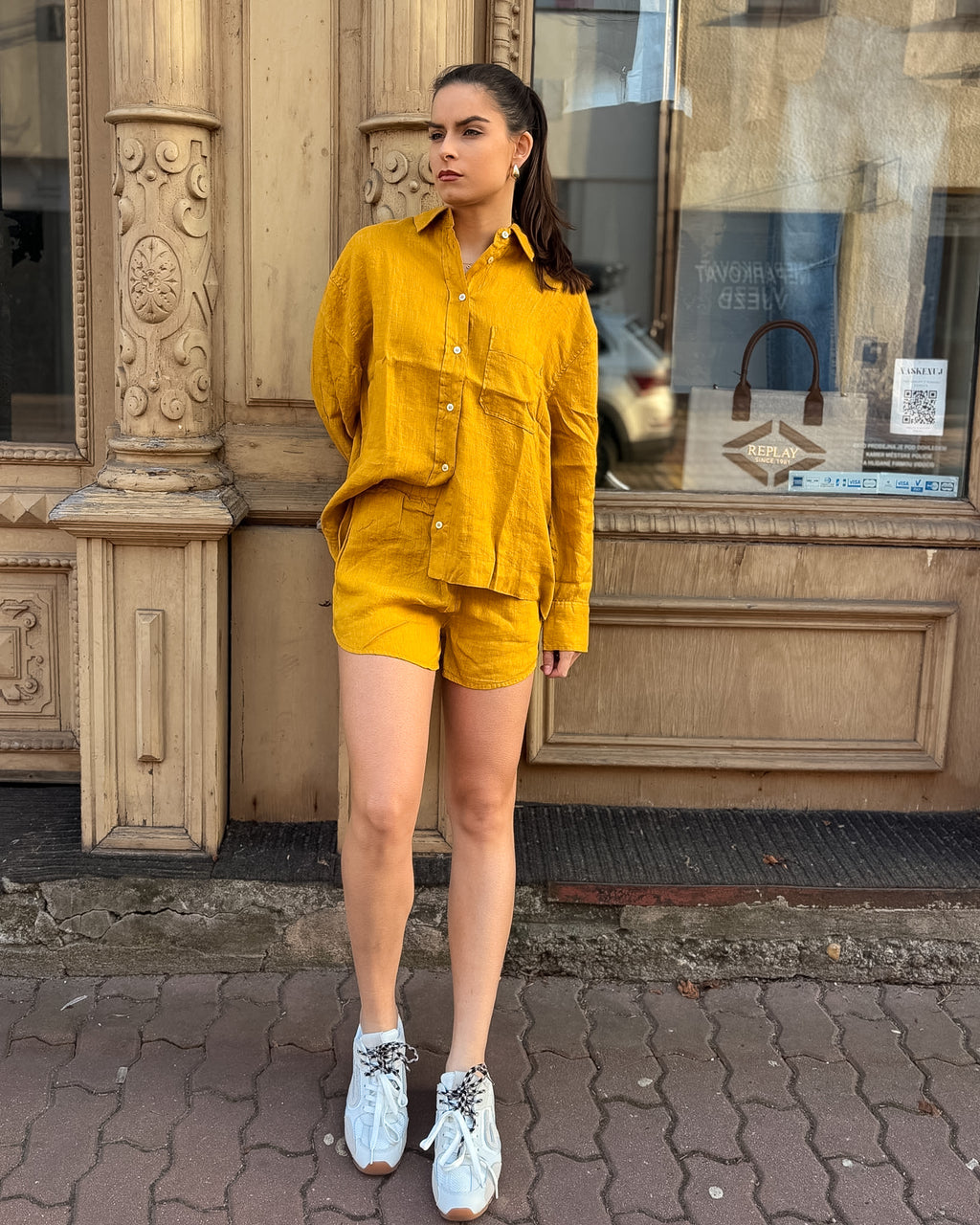 DÁMSKÉ LNĚNÉ KRAŤASY REPLAY S OBLÝMI VÝŘEZY