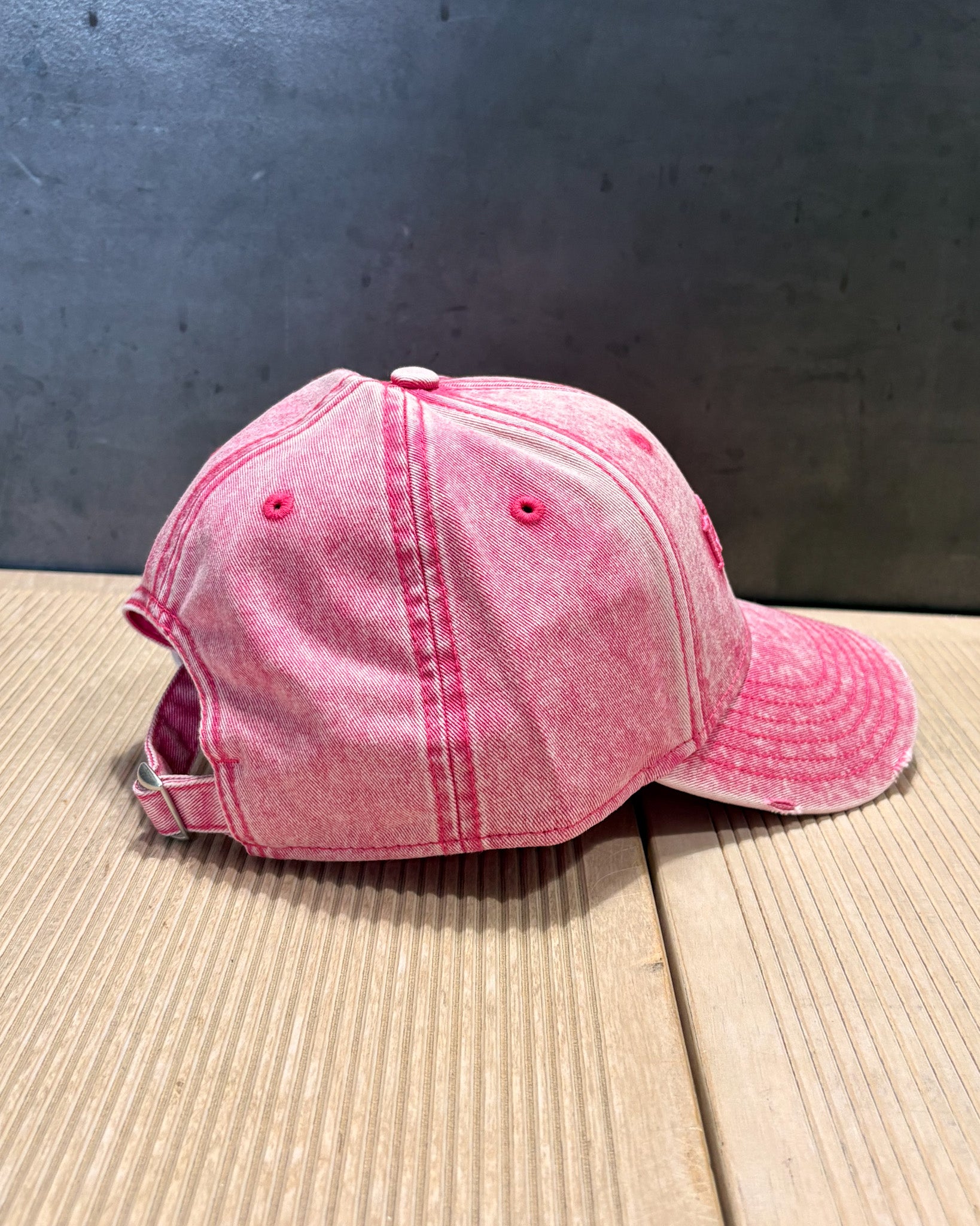 BEJZBALOVÁ ČIAPKA REPLAY S RETRO DETAILMI 