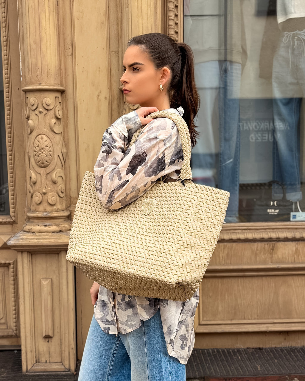 BLAUER NEOPRÉN TASKA, TOTE BAG TÍPUSÚ