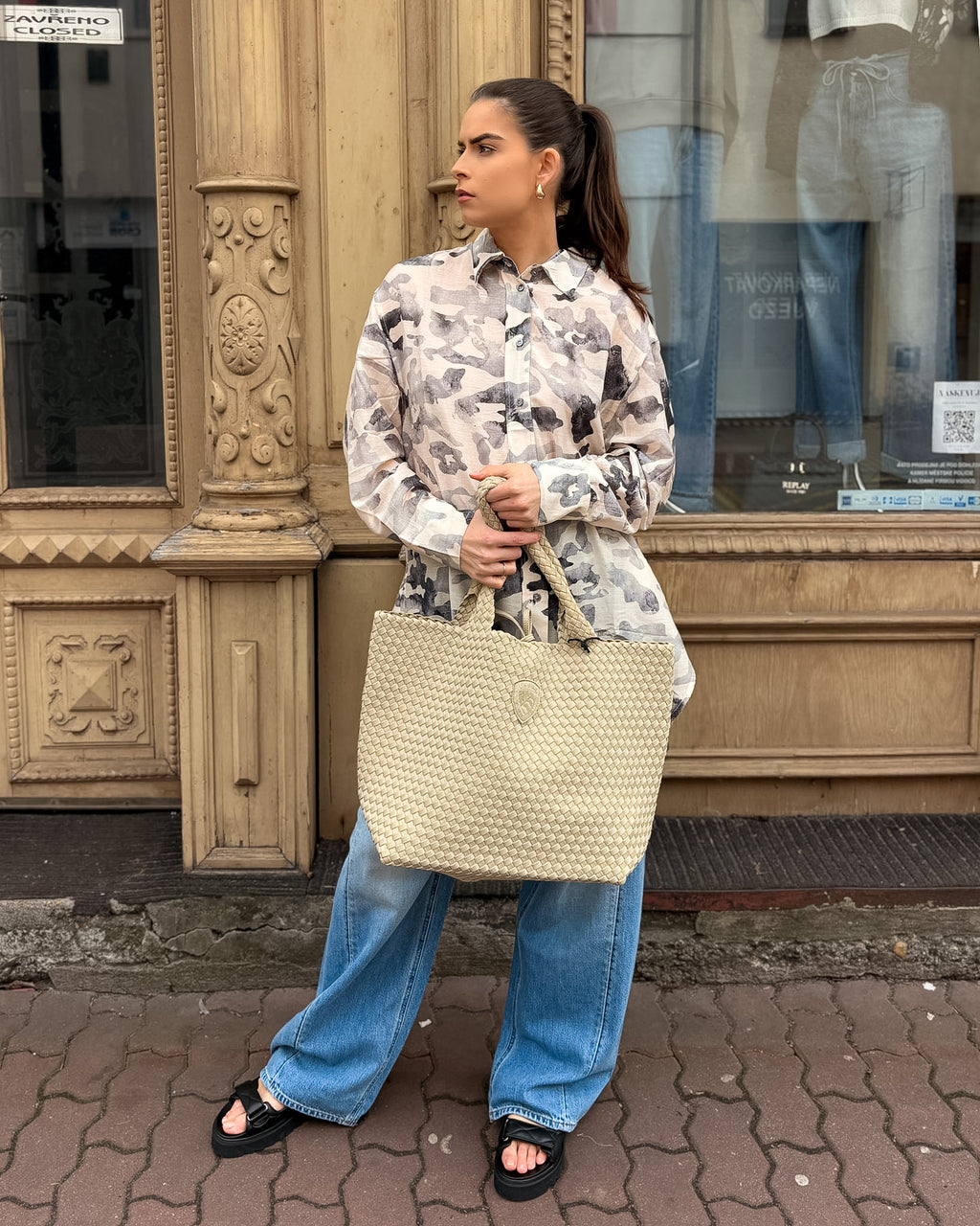 BLAUER NEOPRÉN TASKA, TOTE BAG TÍPUSÚ