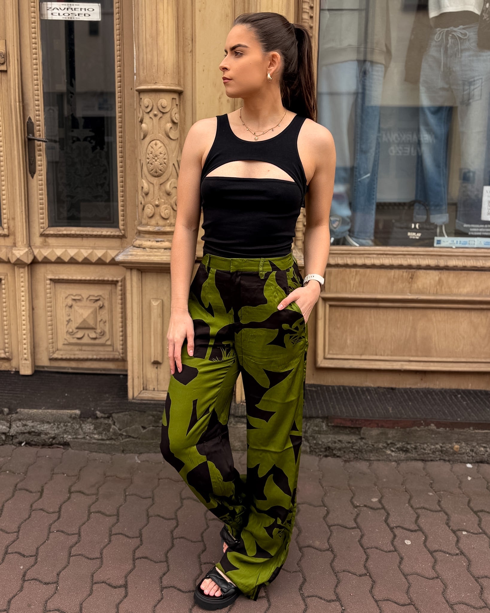 DÁMSKÉ TÍLKO REPLAY S PRŮSTŘIHY - W3489 .000.23993