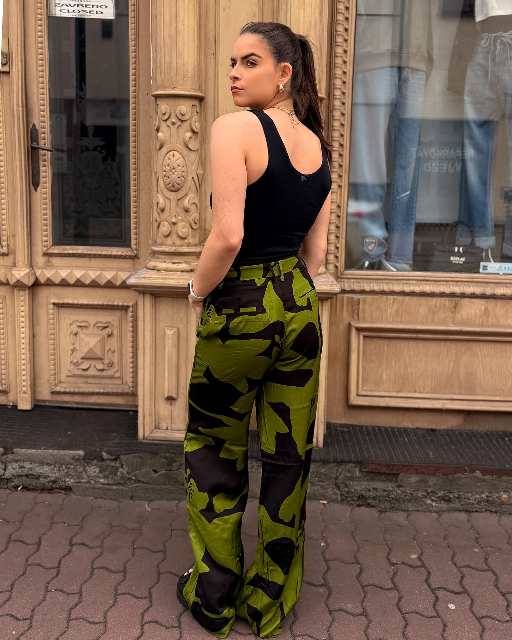 DÁMSKÉ TÍLKO REPLAY S PRŮSTŘIHY - W3489 .000.23993