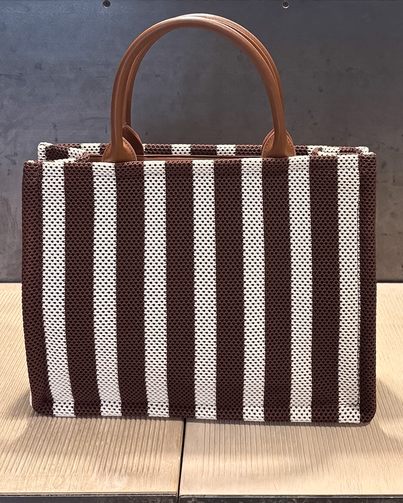 PRUHOVANÁ KABELKA REPLAY TYPU TOTE BAG 