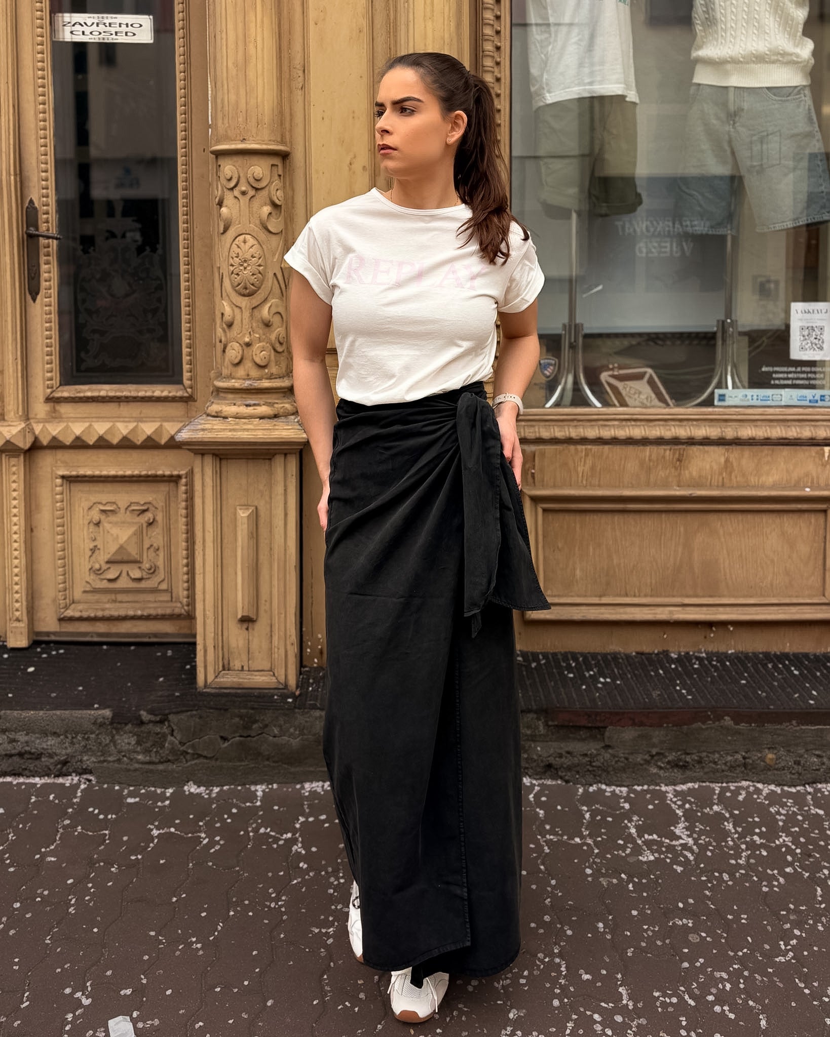 DLOUHÁ SUKNĚ REPLAY Z KEPRU S DRAPÉRIÍ 