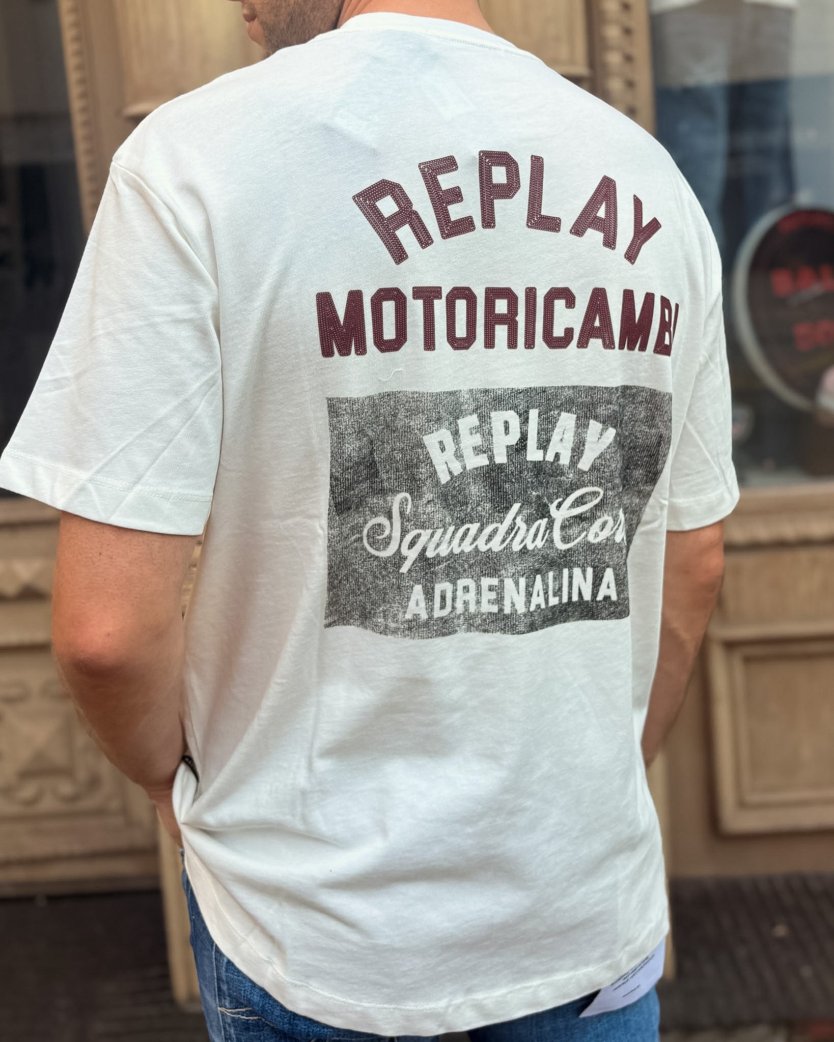 PÁNSKÉ TRIČKO REPLAY S POTISKEM "SQUADRA CORSE ADRENALINA" - M12BF .009.7242KW