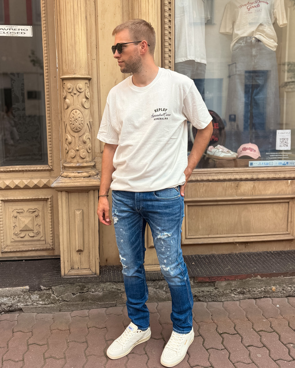 HERREN-JEANS REPLAY ANBASS SLIM FIT MIT USED-EFFEKT - M0914 .00Q.141 252