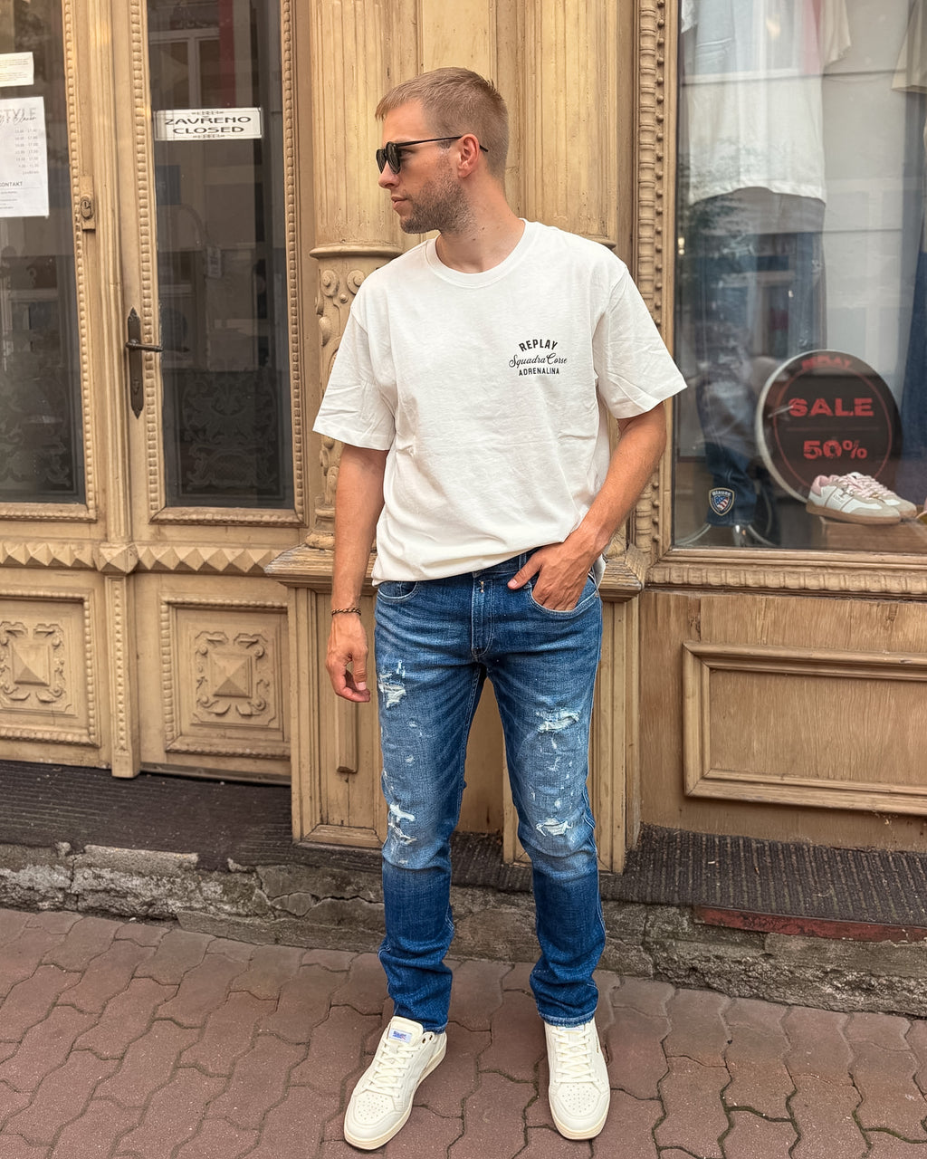 HERREN-JEANS REPLAY ANBASS SLIM FIT MIT USED-EFFEKT - M0914 .00Q.141 252