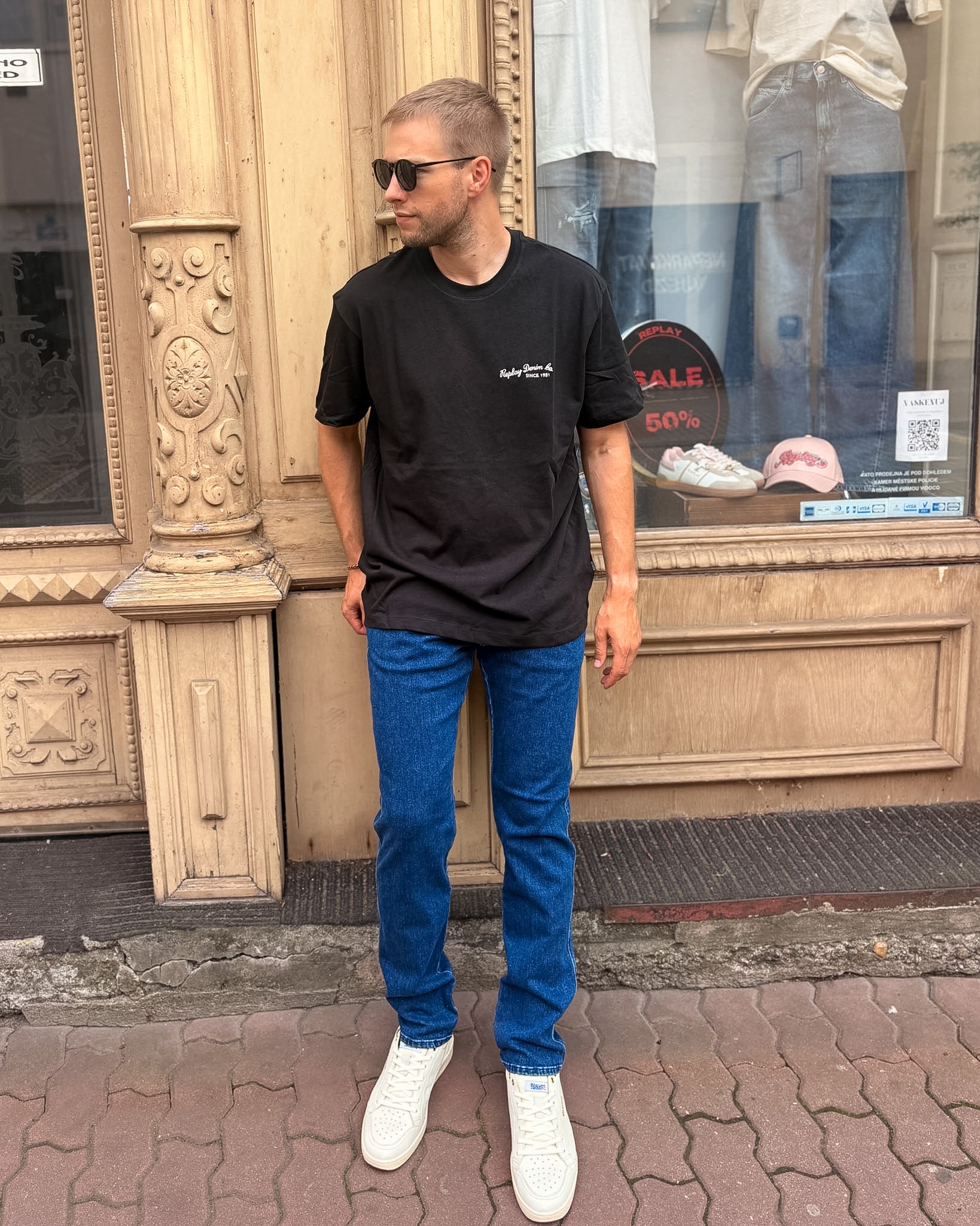 HERREN-JEANS REPLAY ANBASS SLIM FIT IN DUNKELBLAU - M0914 .000.879 264