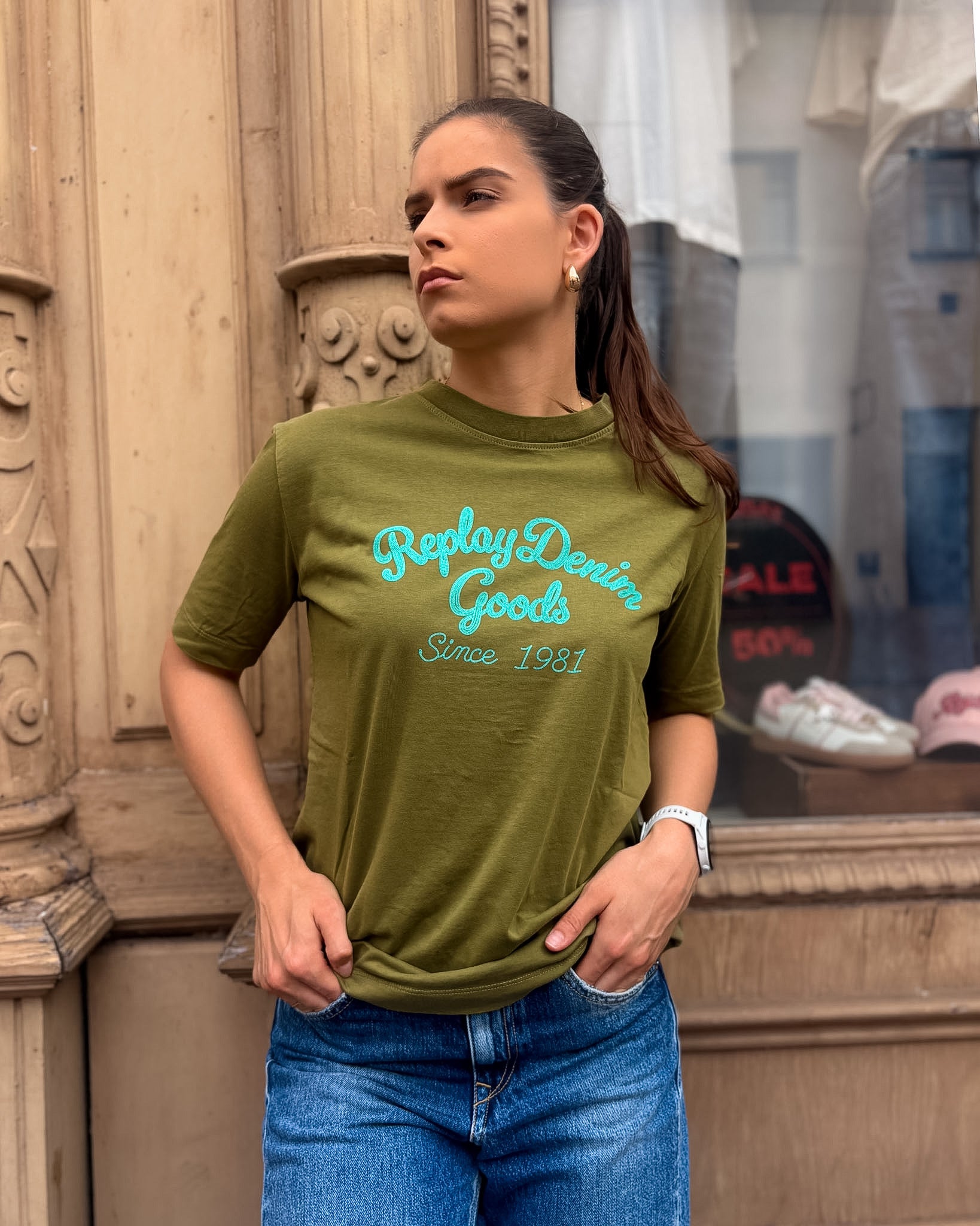 DÁMSKÉ TRIČKO REPLAY S POTISKEM "DENIM GOODS" - W002H .000.00L00G