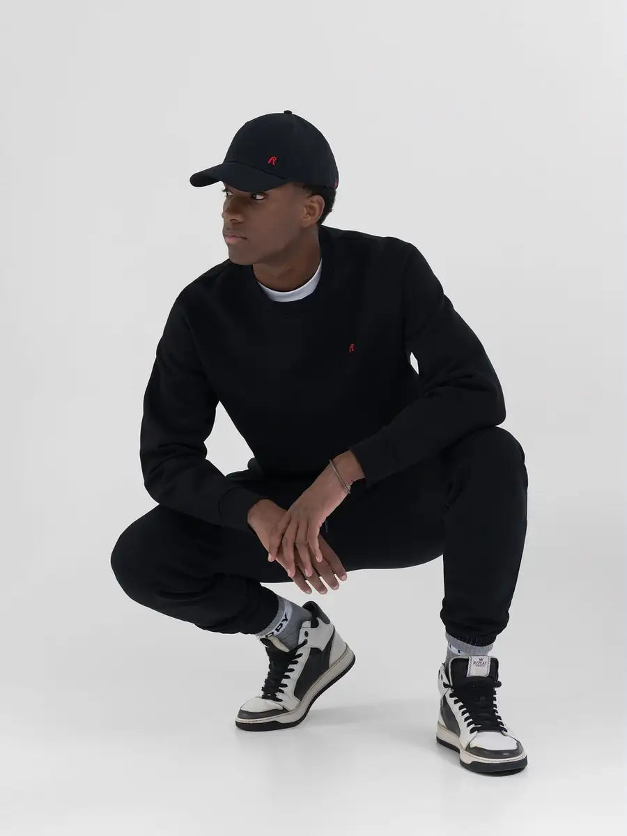 REPLAY PÁNSKÉ KALHOTY BĚŽNÉHO STŘIHU S VYŠITÝM R