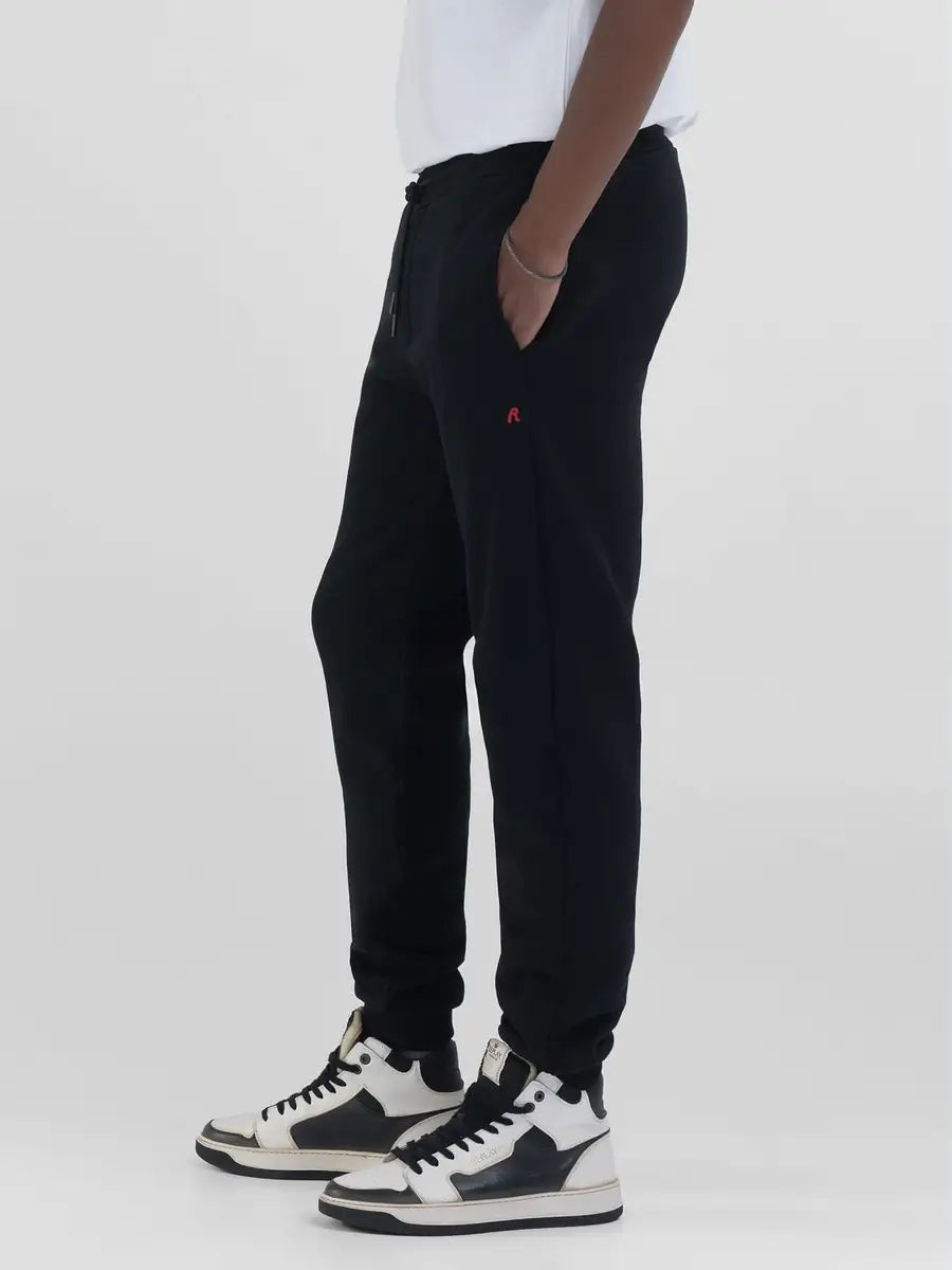 REPLAY PÁNSKÉ KALHOTY BĚŽNÉHO STŘIHU S VYŠITÝM R