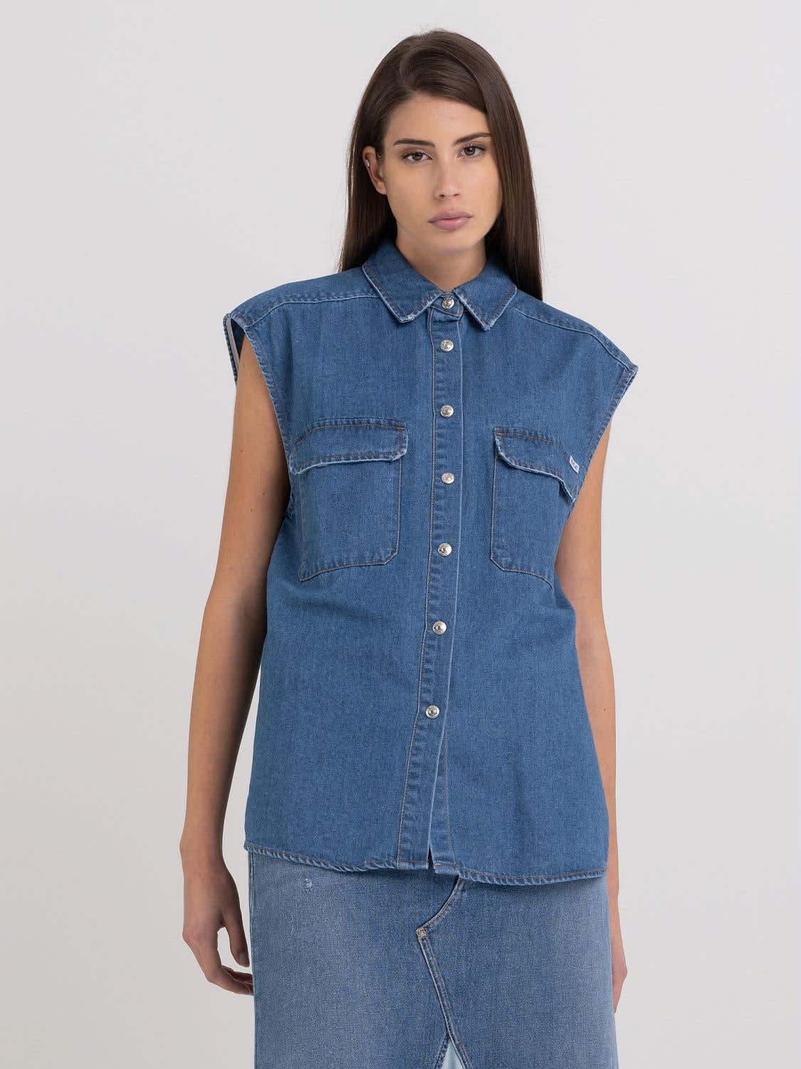 REPLAY DÁMSKÁ DŽÍNOVÁ KOŠILE BEZ RUKÁVŮ 