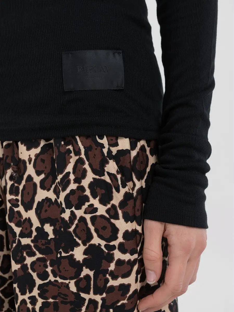 REPLAY NŐI SLIM-FIT PÓLÓ HOSSZÚ UJJAL ÉS MAGAS GALLÉRRAL