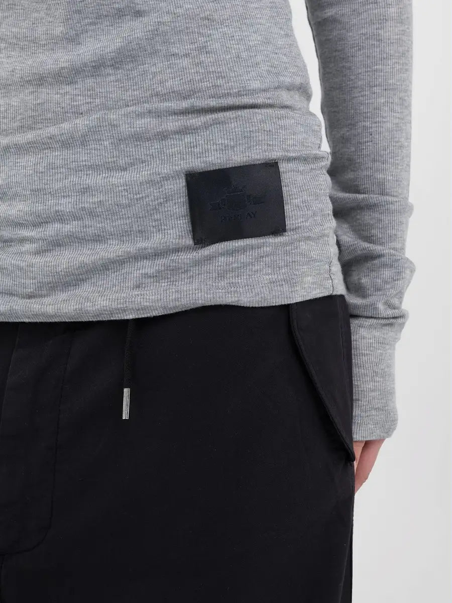 REPLAY NŐI SLIM-FIT PÓLÓ HOSSZÚ UJJAL ÉS MAGAS GALLÉRRAL