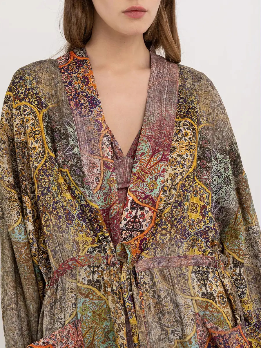 DLOUHÉ KIMONOVÉ ŠATY REPLAY S ARABESKOVÝM POTISKEM