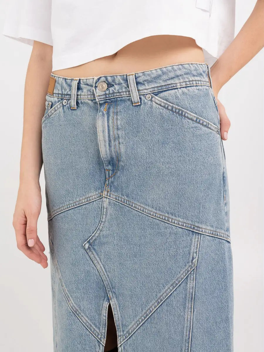 REPLAY LANGER ROCK AUS HELLEM DENIM MIT SCHLITZ 