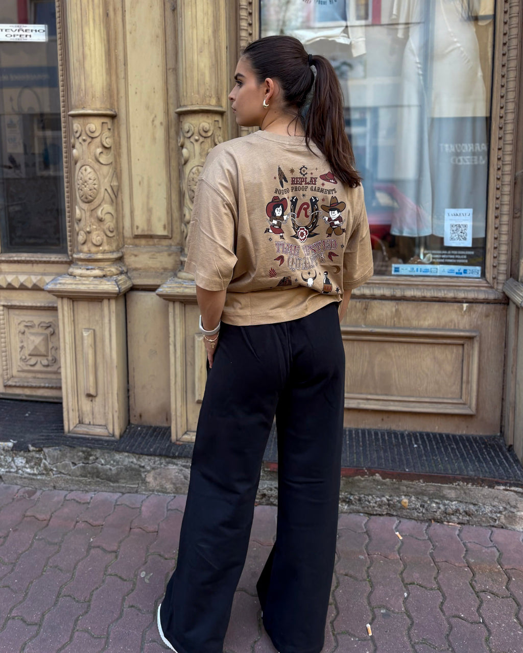 WOMEN'S REPLAY T-SHIRT IN A BOYS' STYLE WITH A WESTERN PRINT