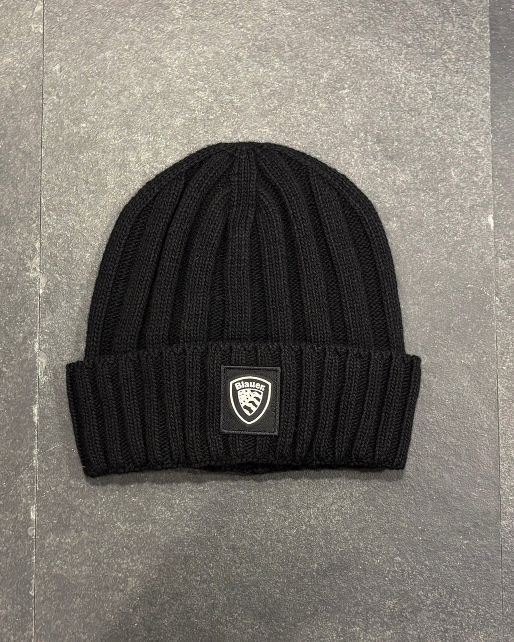 BLAUER ZIMNÍ ČEPICE FISHERMAN STYLU CUTTER 