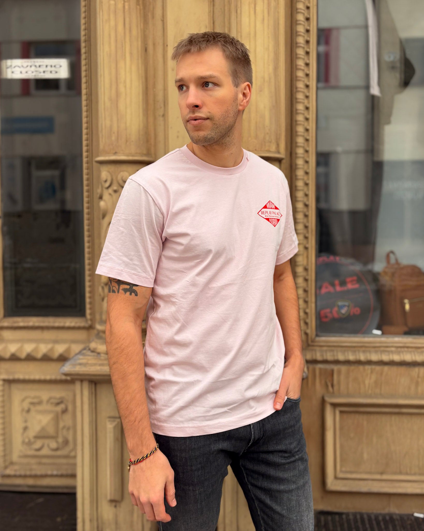 PÁNSKÉ TRIČKO REPLAY S POTISKEM NA ZÁDECH