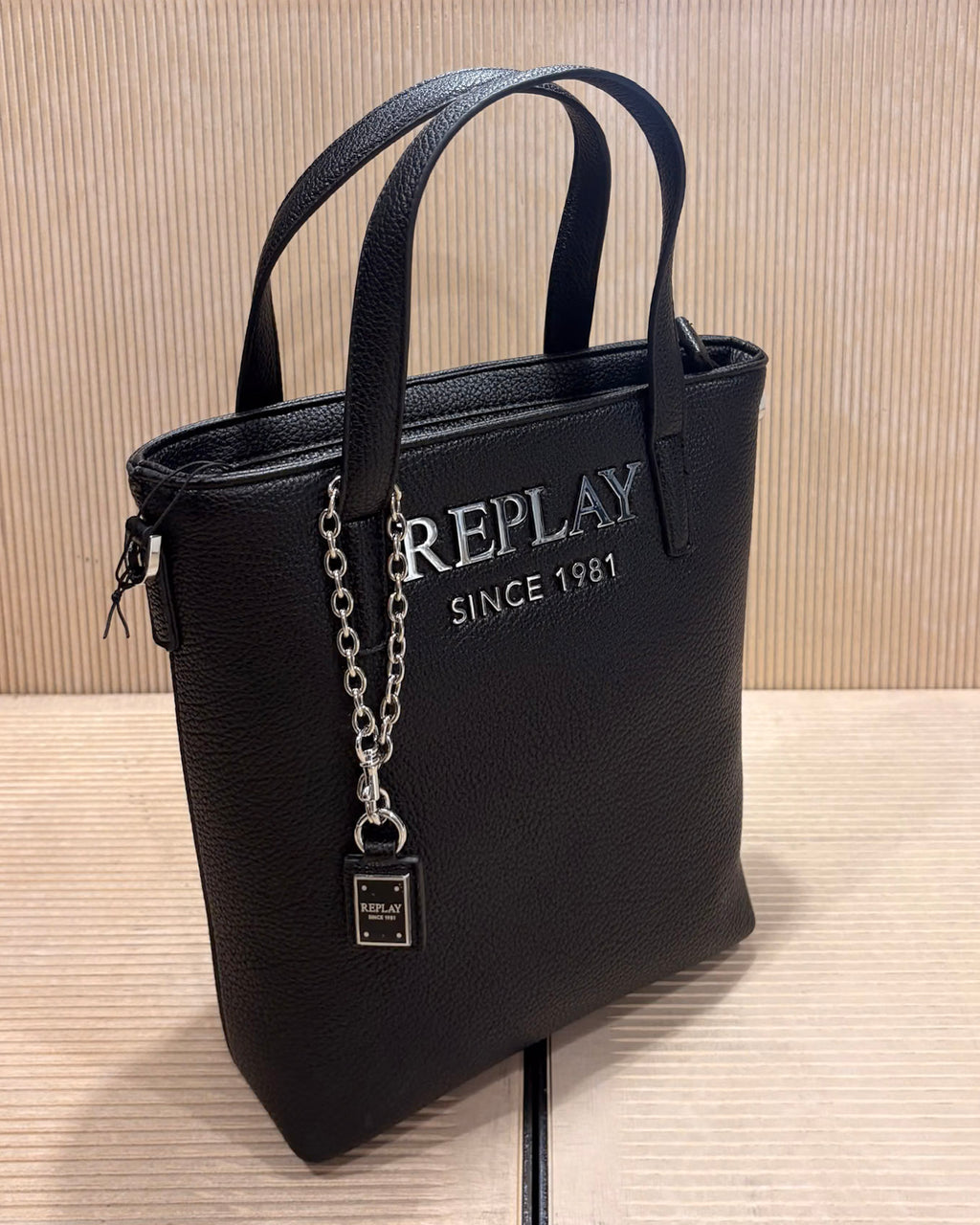 REPLAY WOMEN'S SHOPPER BAG WITH SINCE 1981 LOGO AND SIDE ZIPS