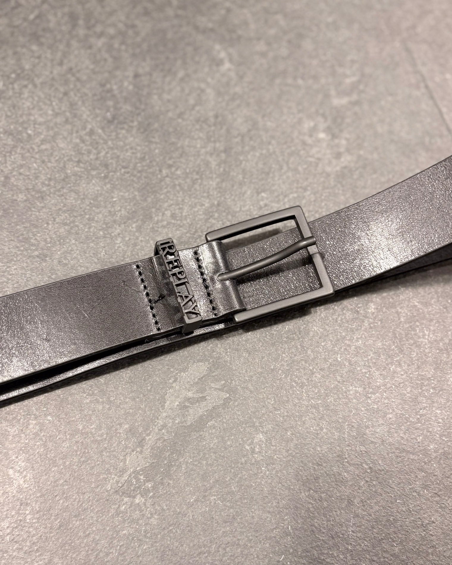 REPLAY PÁSEK S LOGEM A PÁSKOVOU SMYČKOU