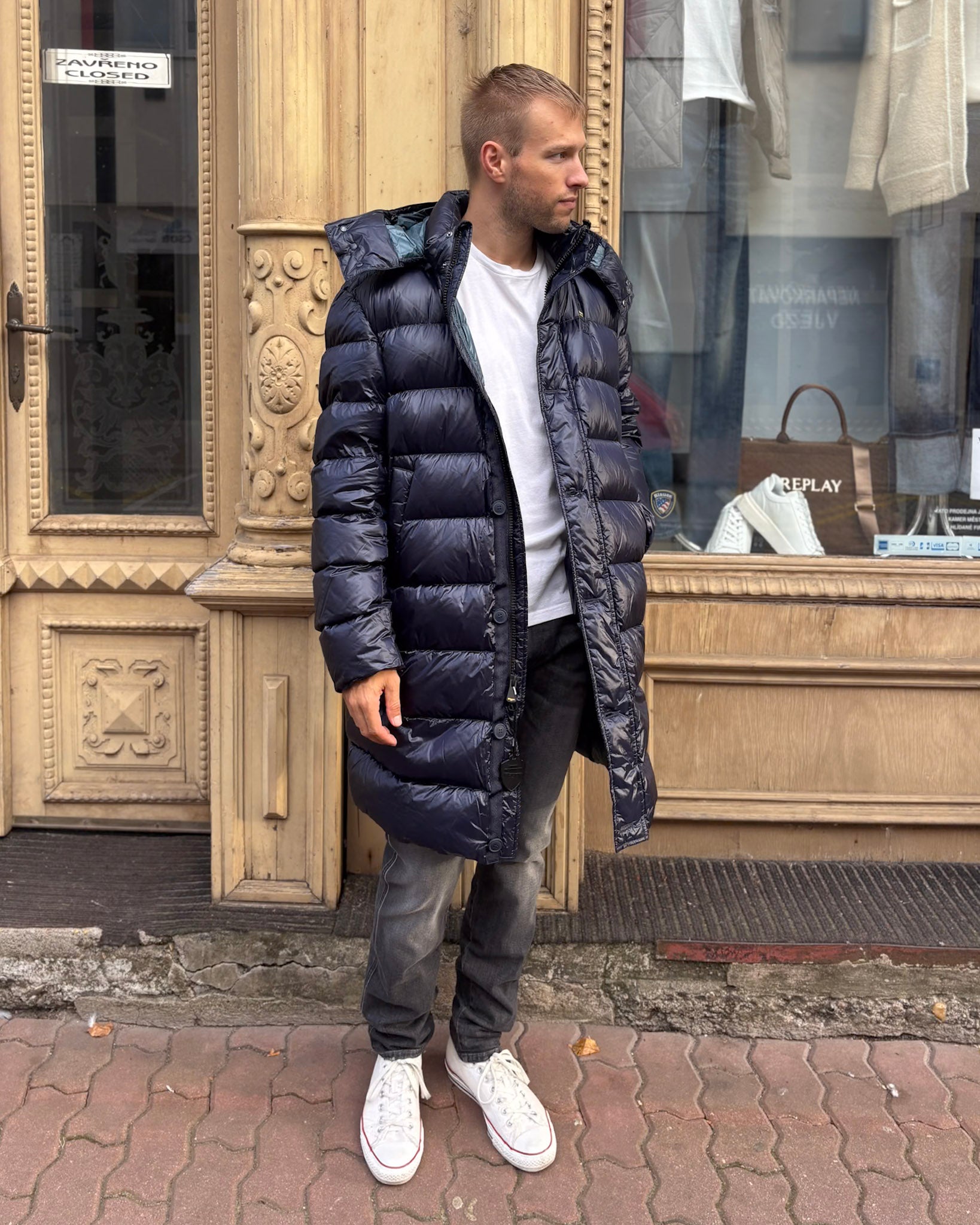 DLOUHÝ PÁNSKÝ BLAUER KABÁT S KAPUCÍ CARVER 