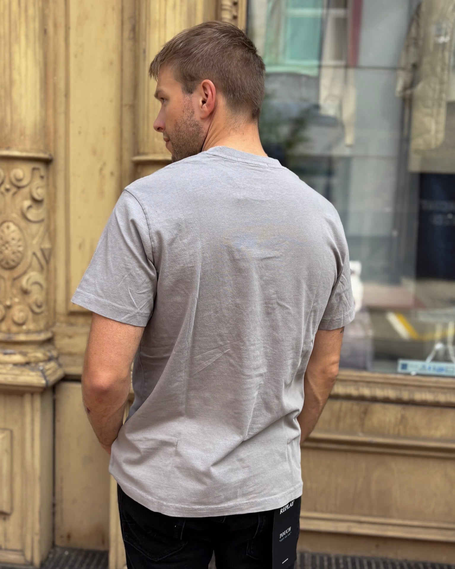 REPLAY FÉRFI PÓLÓ MINIMALISTA MINTÁVAL