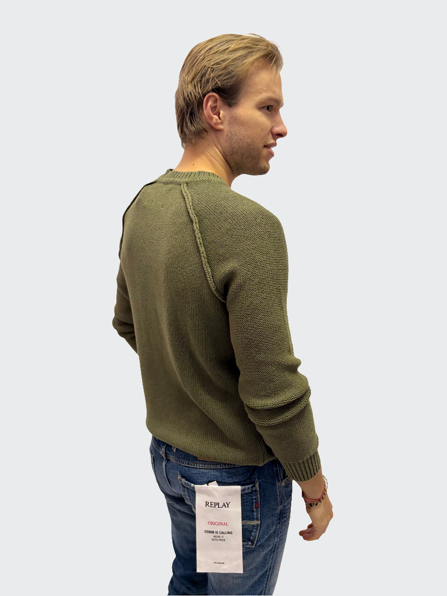 REPLAY PÁNSKY SVETER S POSÁDKOVÝM VÝSTRIHOM S TIGROM