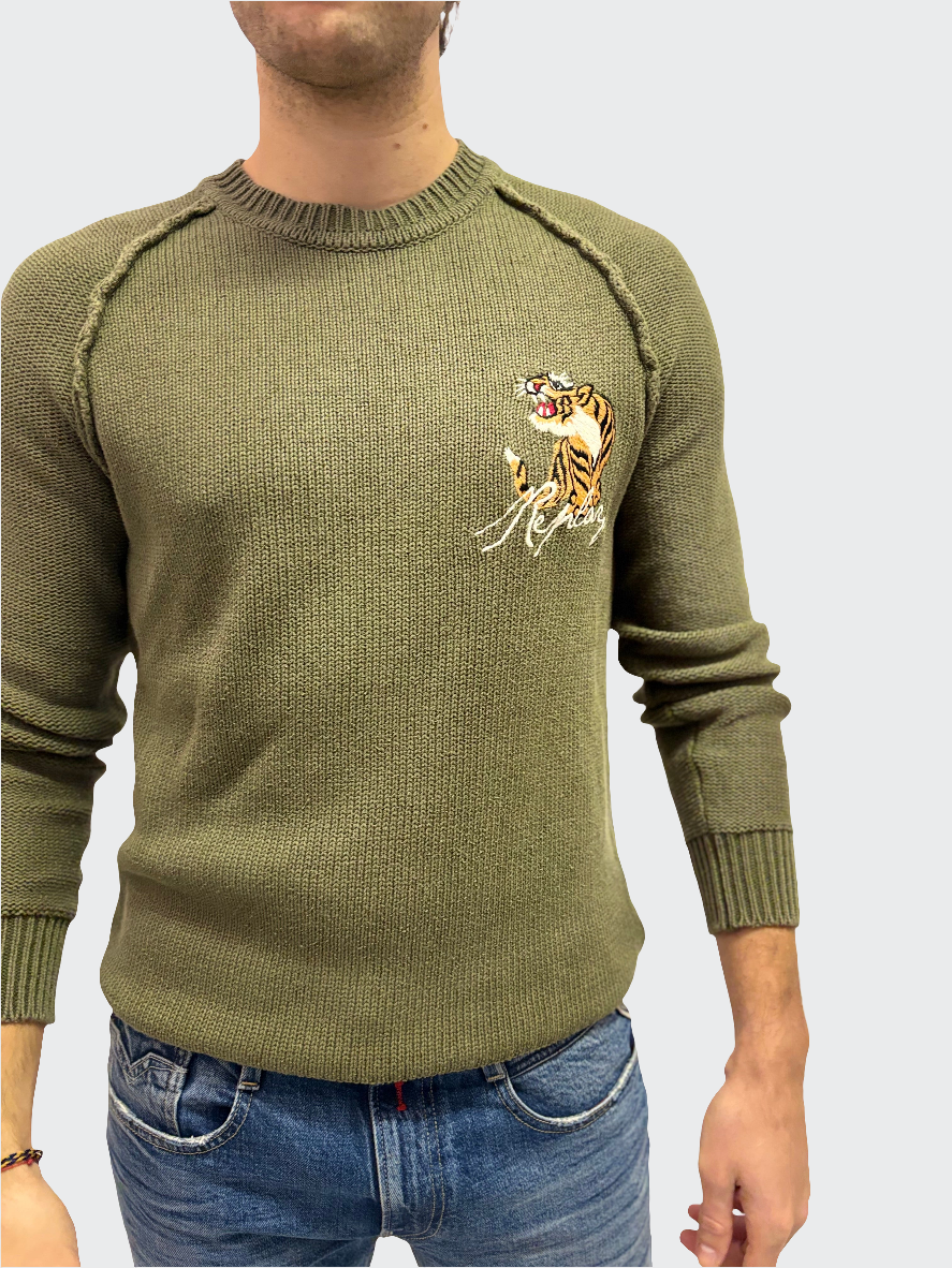 REPLAY PÁNSKY SVETER S POSÁDKOVÝM VÝSTRIHOM S TIGROM