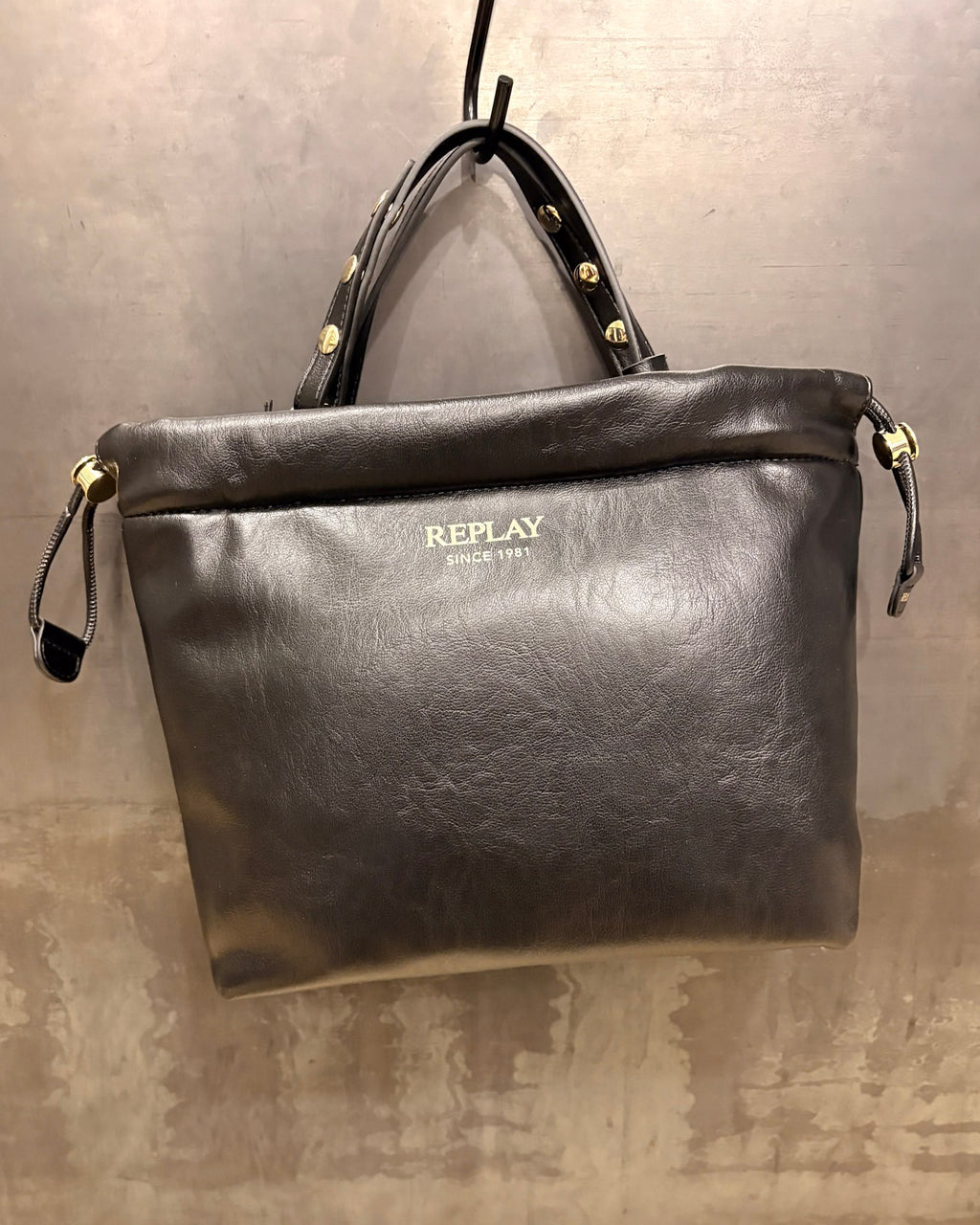 REPLAY DRAWABLE BAG WITH METAL DETAILS 