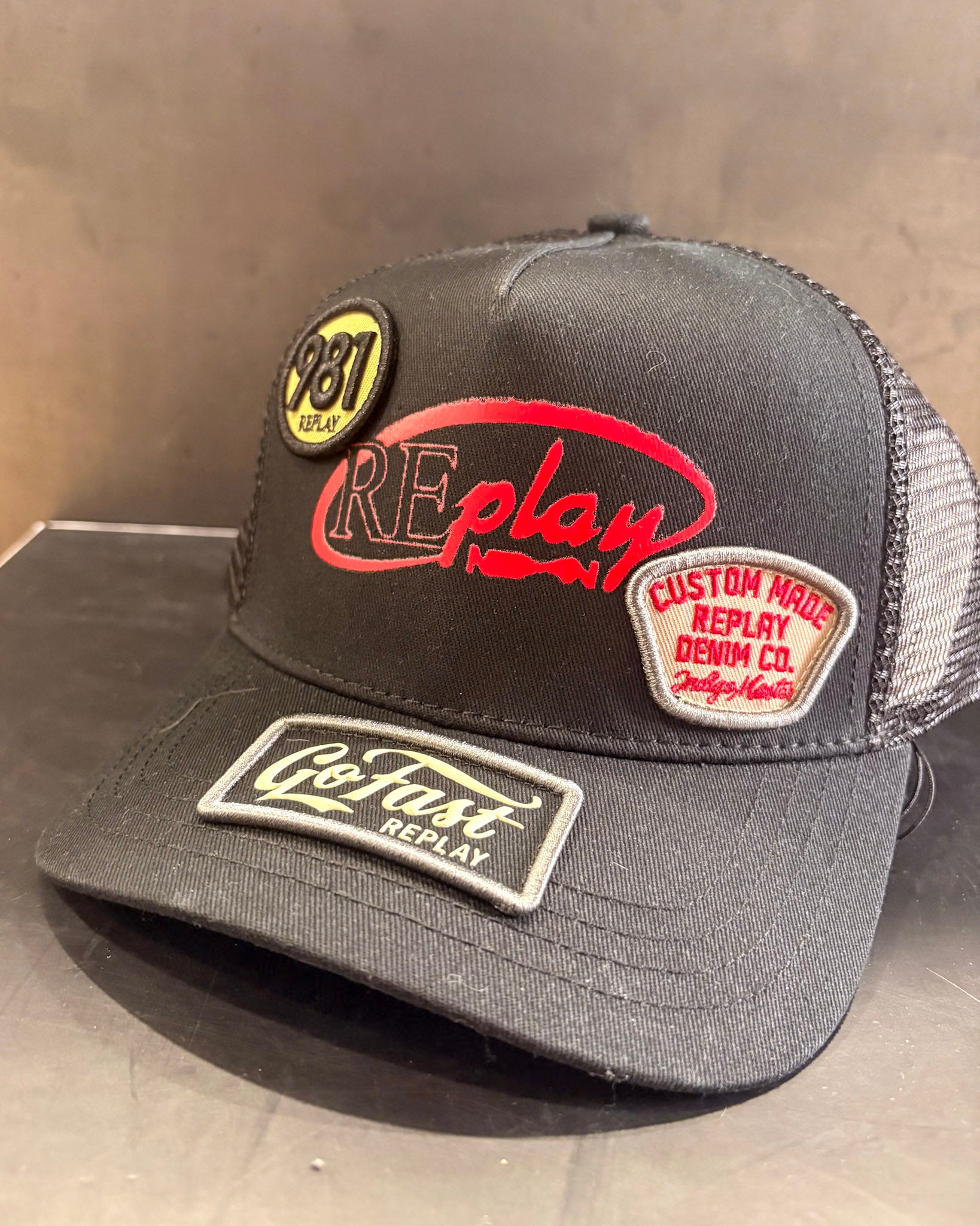 REPLAY SAPKA FOLTOZOTT ÉS RÉGI MINTA 