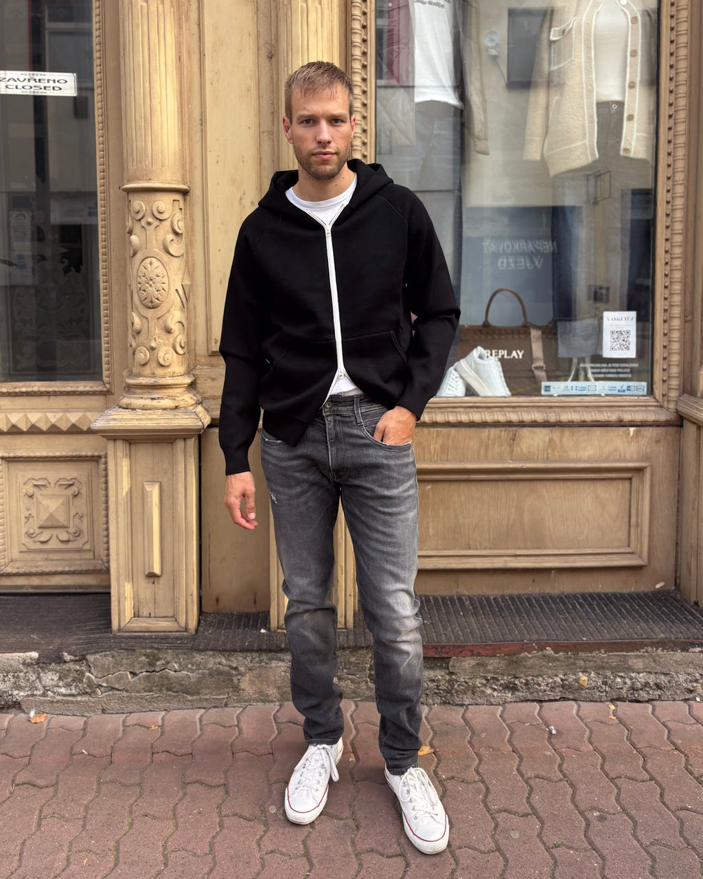 PÁNSKE DŽÍNSY REPLAY STRIHU ANBASS SLIM FIT