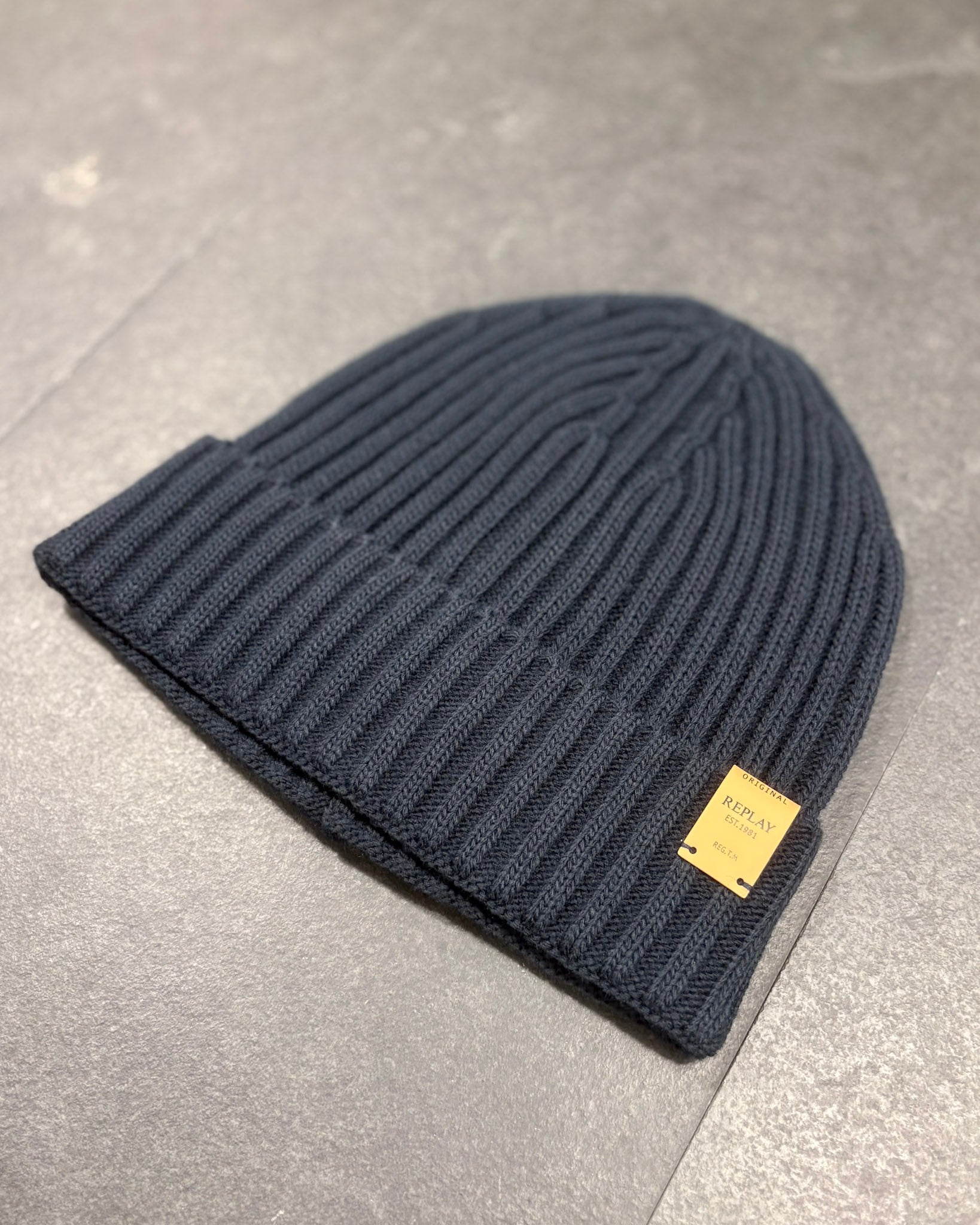 REPLAY ZIMNÍ ŽEBROVANÁ ČEPICE