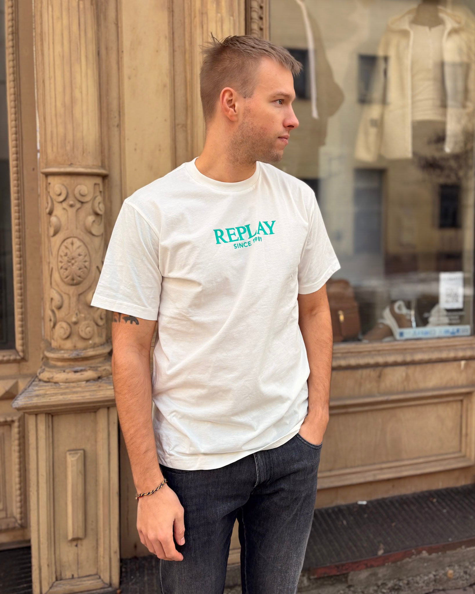 PÁNSKÉ TRIČKO REPLAY S POTISKEM NA HRUDI