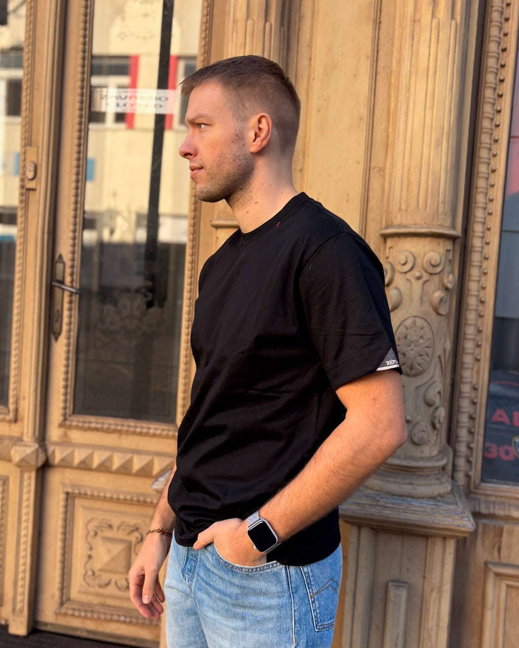 PÁNSKÉ TRIČKO REPLAY BASIC S KRÁTKÝM RUKÁVEM