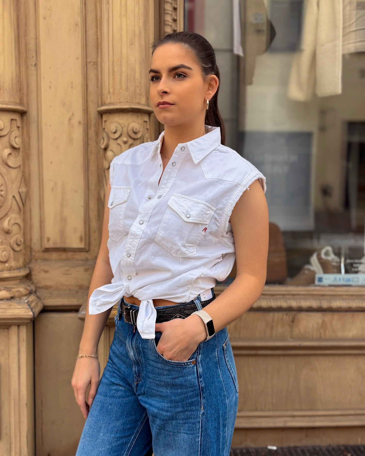 DÁMSKÁ BÍLÁ VESTA REPLAY NA PATENTY 