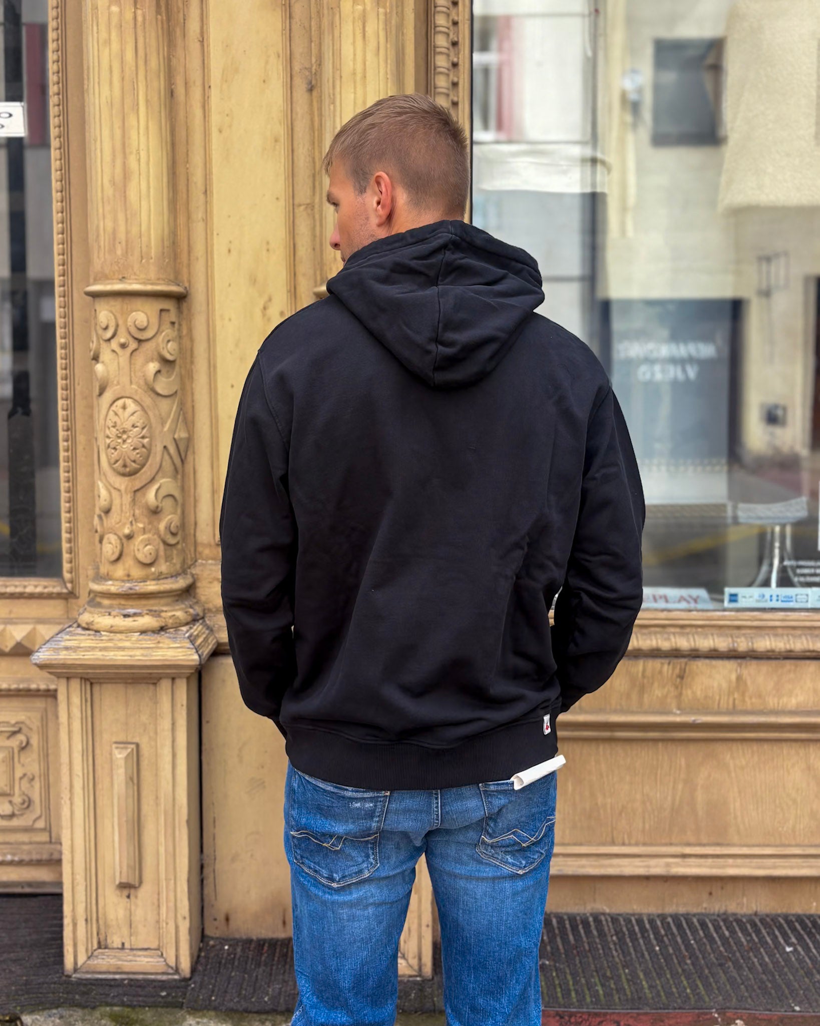 FÉRFI REPLAY PAMUT PULÓVER HÍMZETT LOGÓKKAL