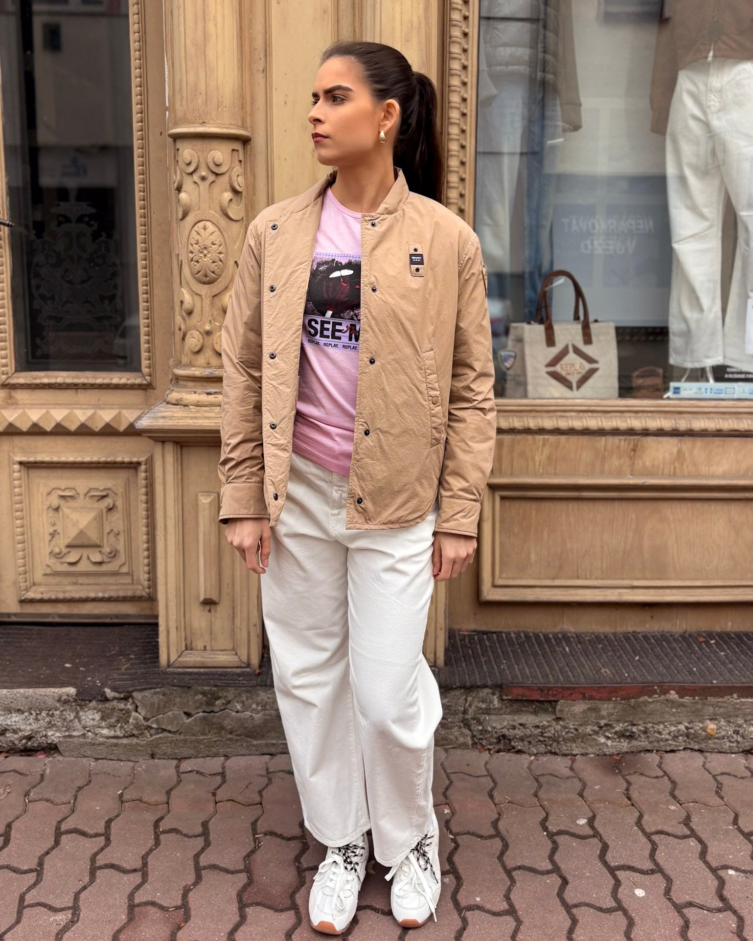 NŐI BLAUER KABÁT OLIVIA ÁLLÓ NYAKKAL 