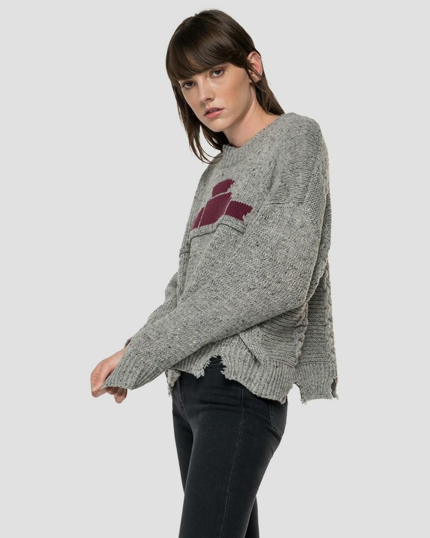 REPLAY DÁMSKÝ ZKRÁCENÝ SVETR S LOGEM A ROZTŘEPENÝM LEMEM 