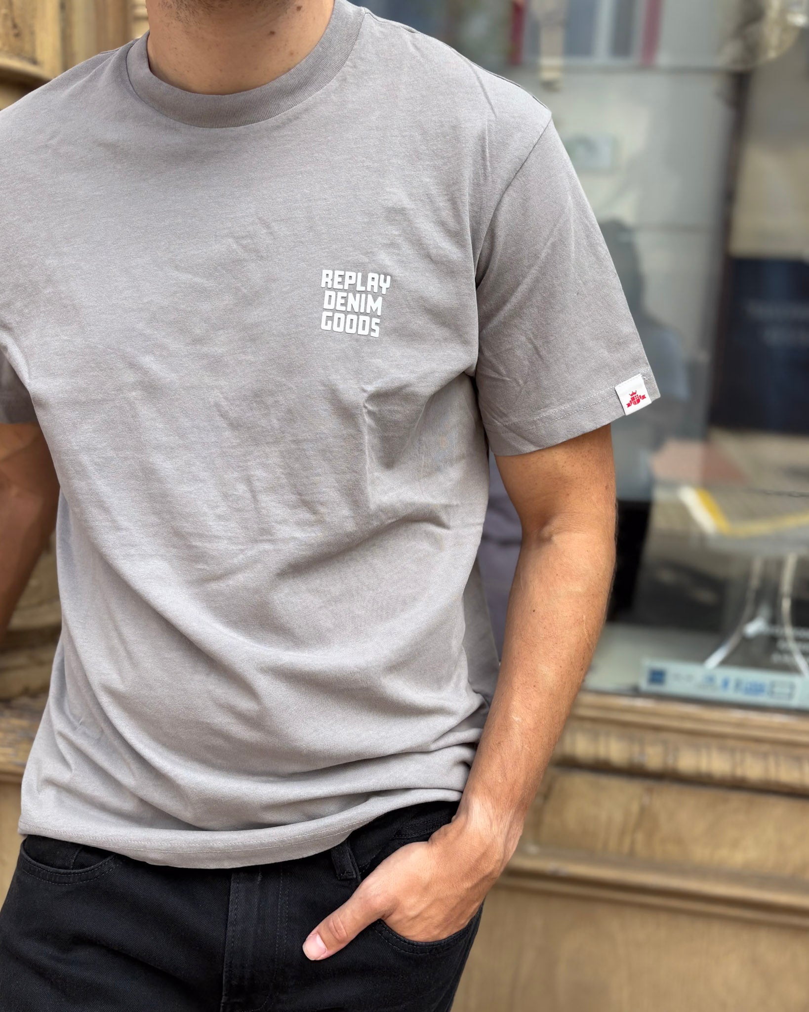 REPLAY FÉRFI PÓLÓ MINIMALISTA MINTÁVAL