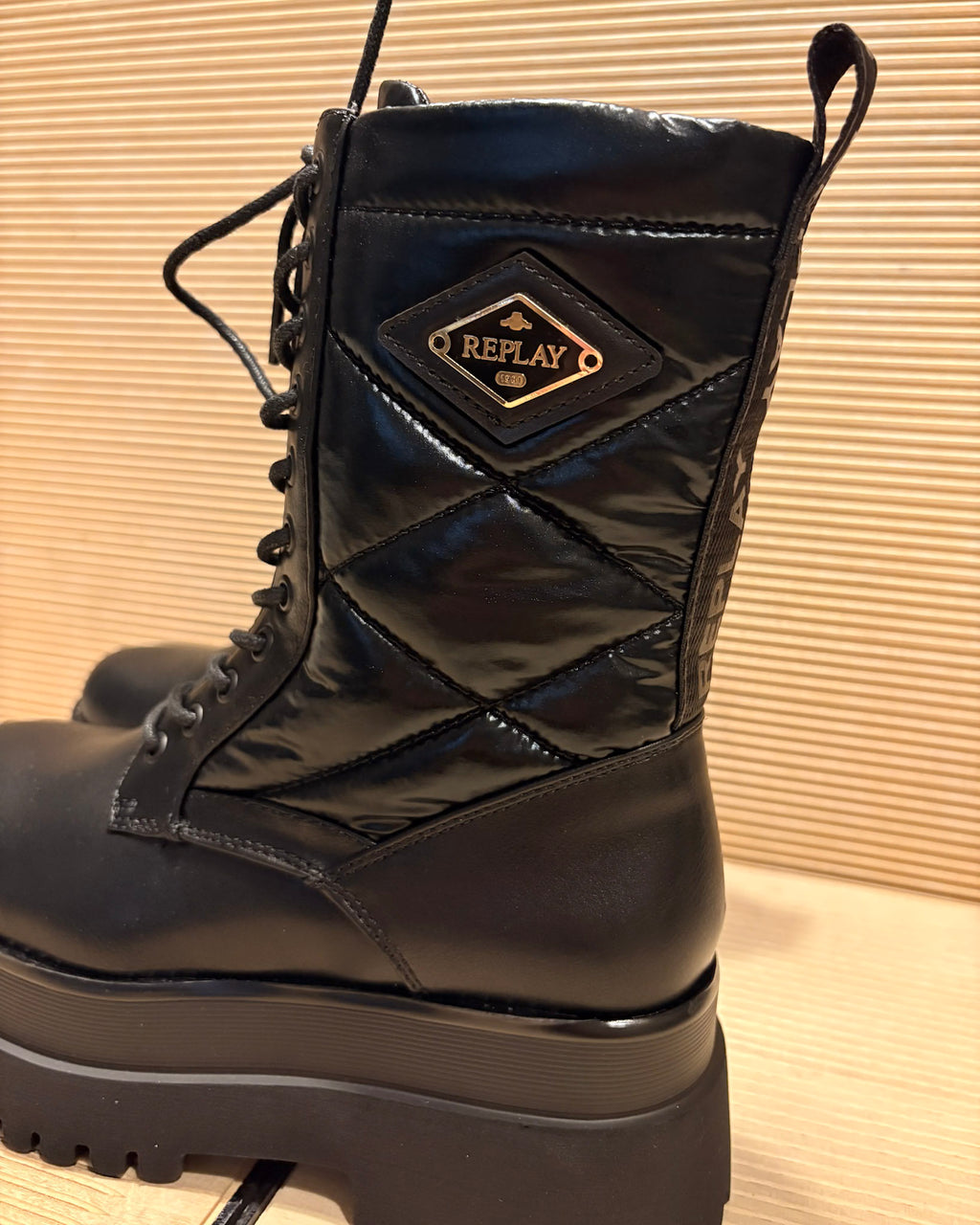 REPLAY WOMEN'S WINTER BOOTS WITH RAISED SOLE