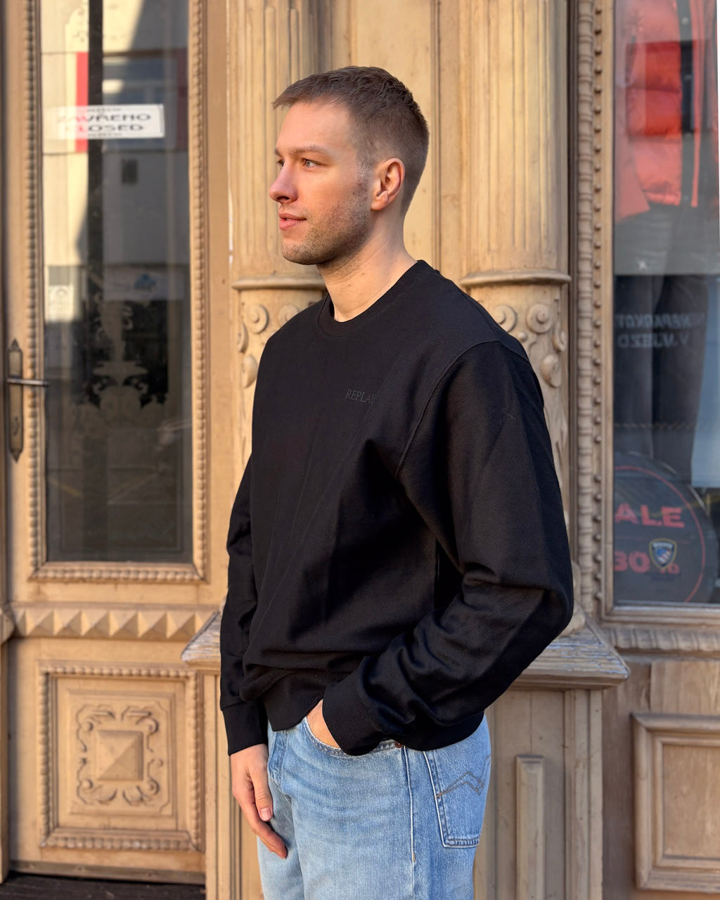 PÁNSKÉ TRIČKO REPLAY S DLOUHÝM RUKÁVEM Z REŽNÉ BAVLNY