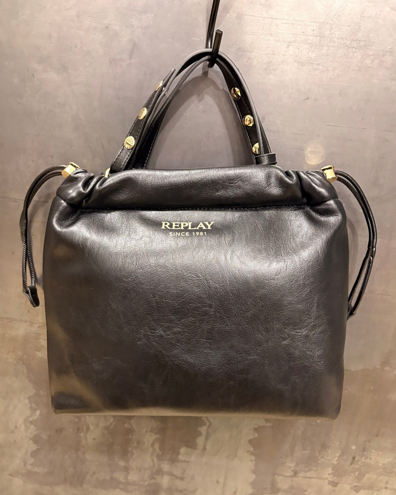 REPLAY DRAWABLE BAG WITH METAL DETAILS 