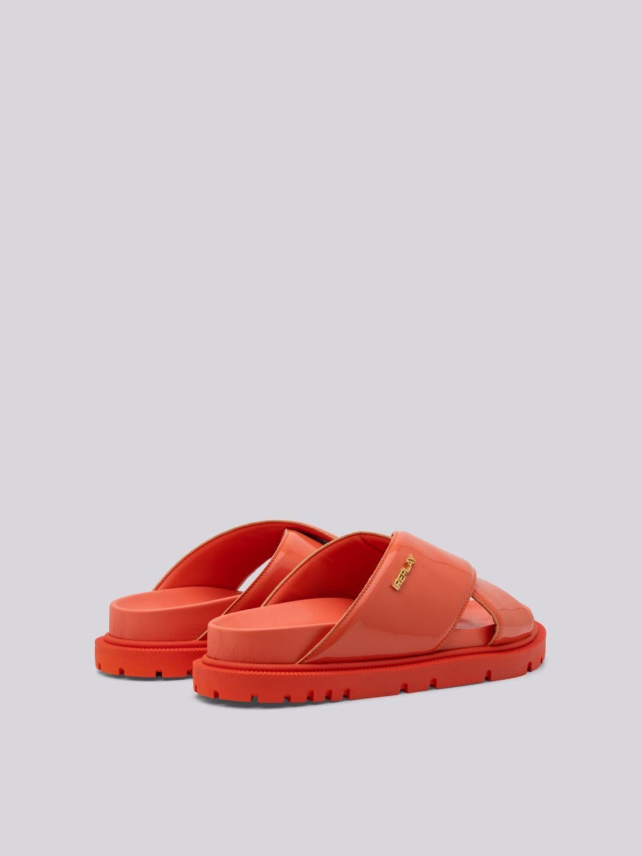 REPLAY DÁMSKE LAKOVÉ PANTOFLE HOLA CROSS