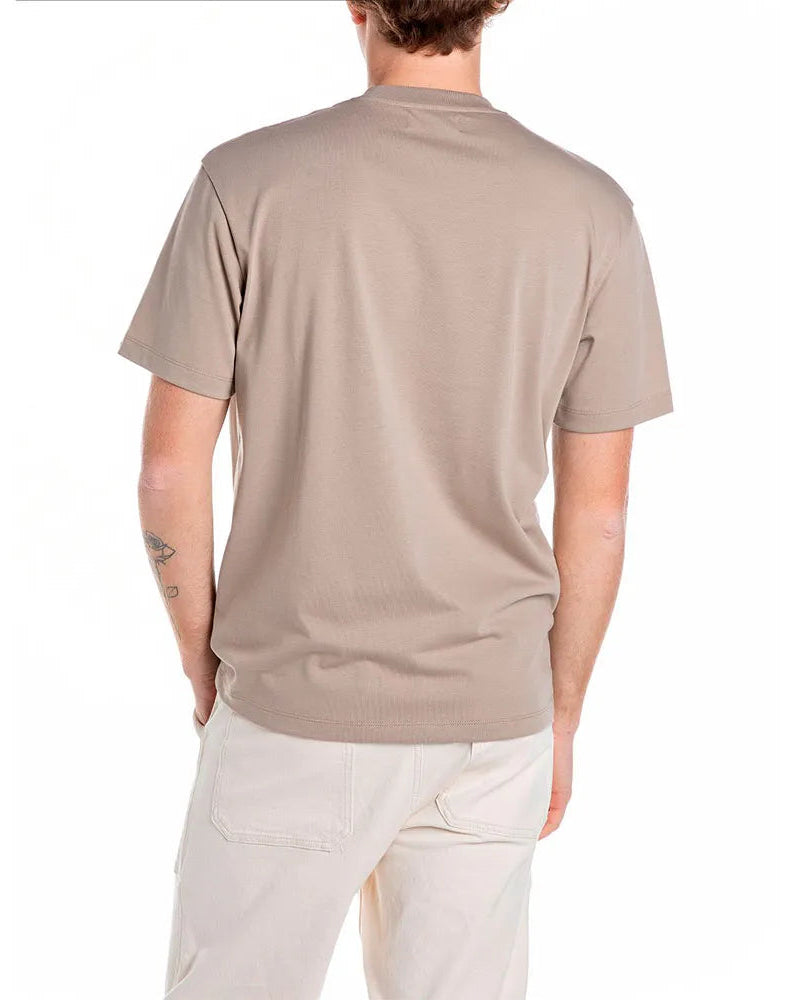 REPLAY PÁNSKÉ TRIČKO VOLNÉHO STŘIHU S NÁPISEM