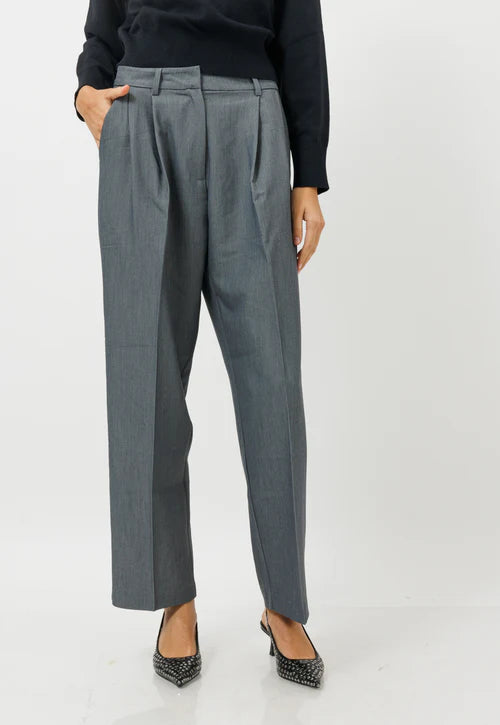 NŐI EGYENES SZÁRÚ NADRÁG